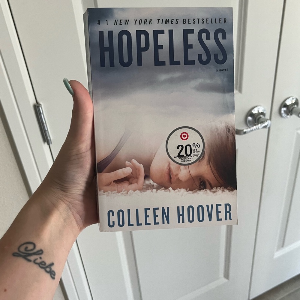 Hopeless by Colleen Hoover